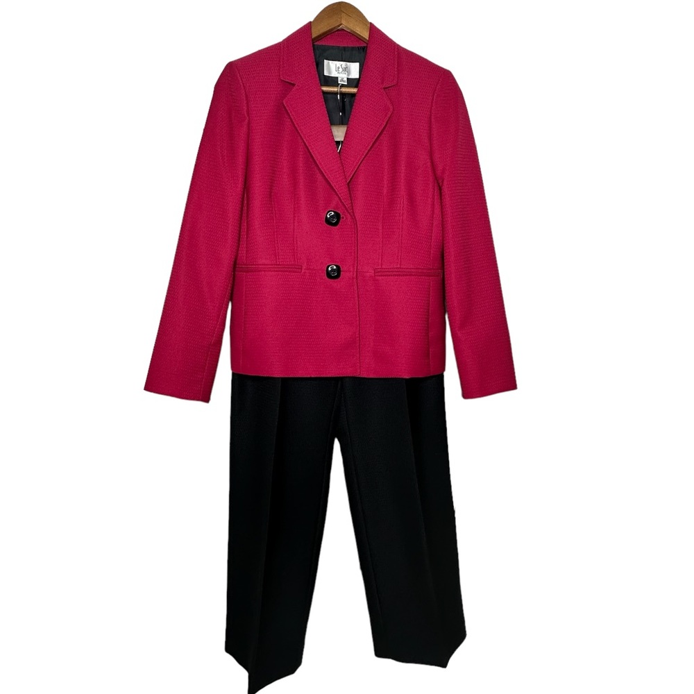 Le Suit Petite Two Piece Magenta Pink Black Suit Size 6